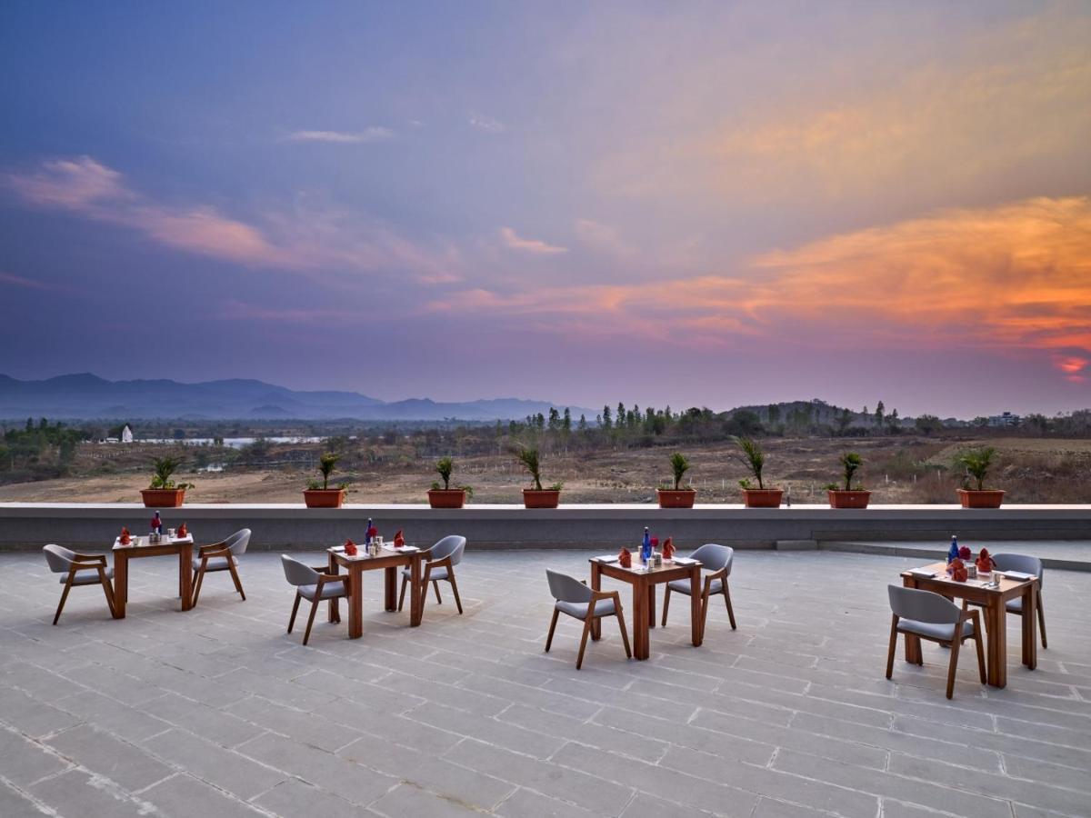 Comfort Inn , Statue Of Unity Kevadia Exterior photo